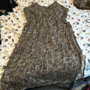 ~old navy leopard dress with pockets